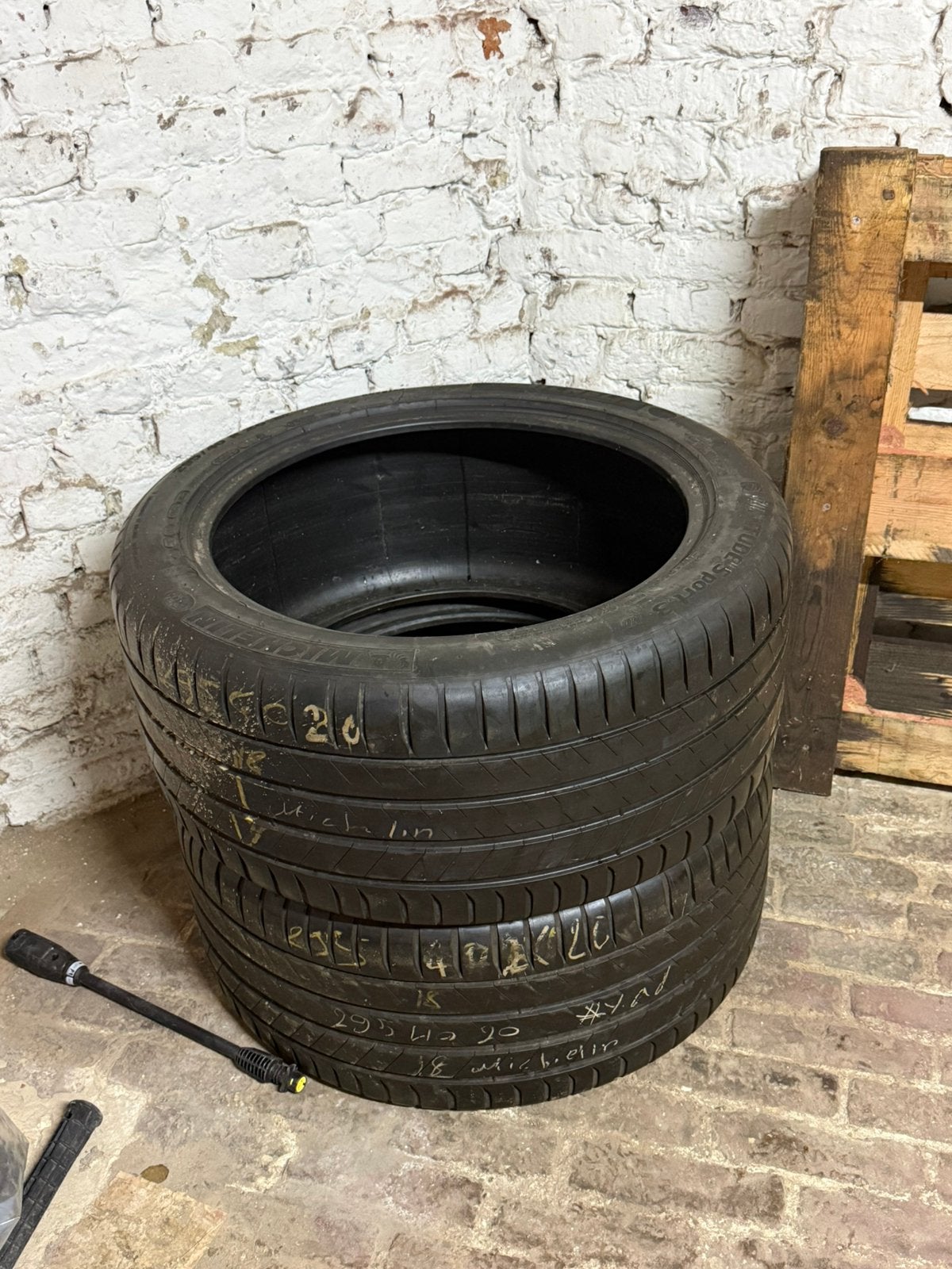 Pneus michelin 295/40/20, Autos : Pièces & Accessoires, Enlèvement, Pneu(s)
