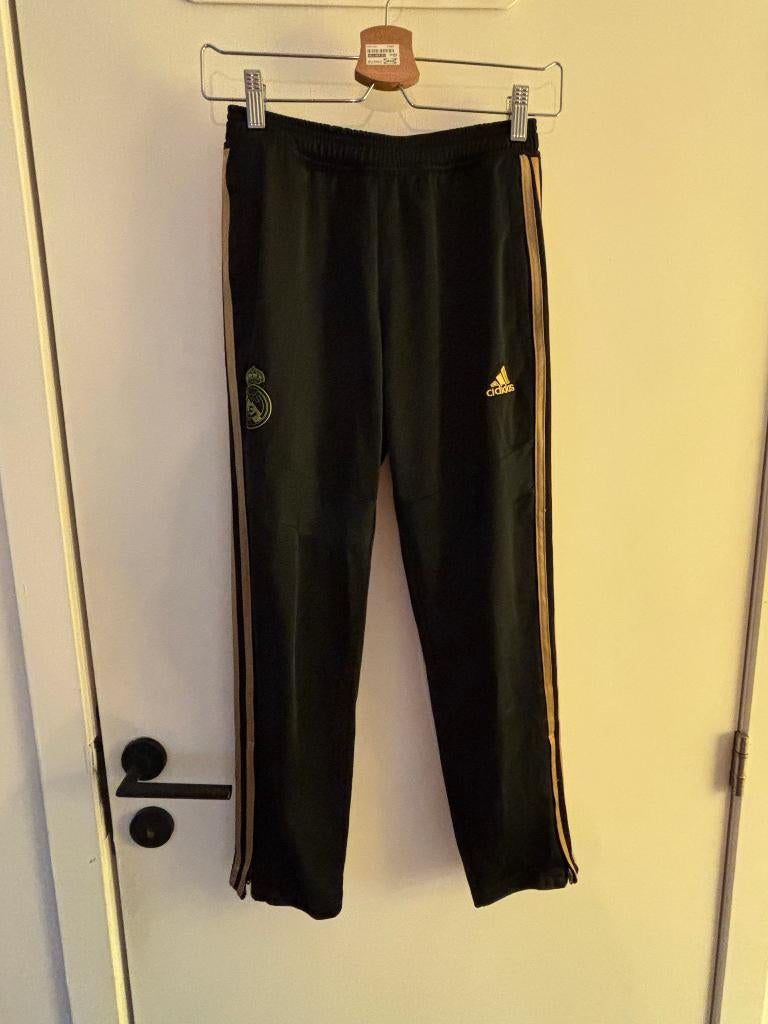 Trainingsbroek Adidas / Real Madrid, Enlèvement ou Envoi, Utilisé, Garçon ou Fille, Pantalon