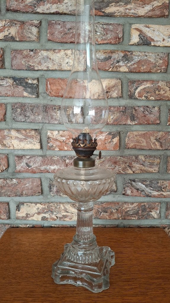 glazen petroleumlamp, Ophalen