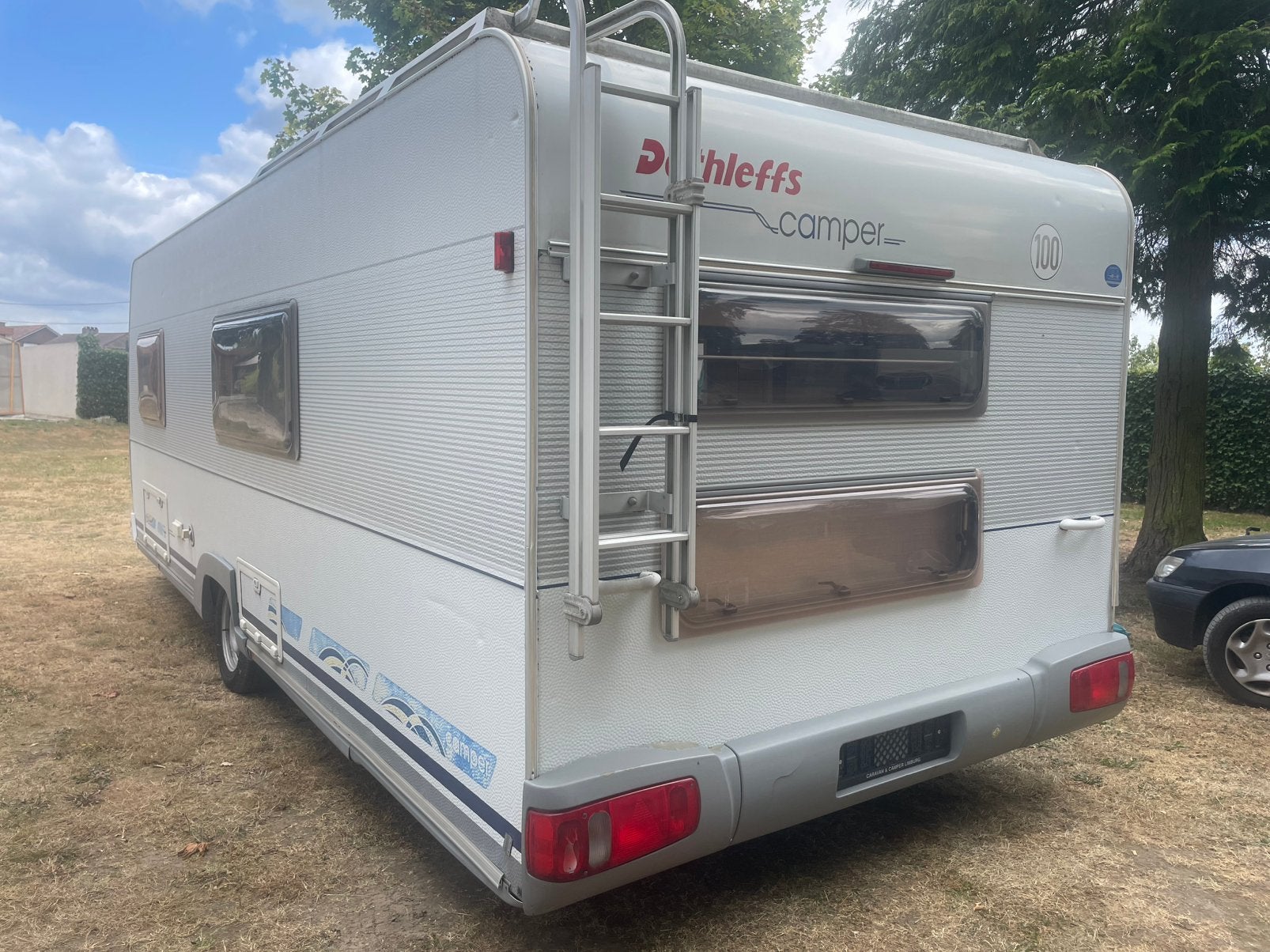 Caravan Dethleffs Camper 560 7 persoons, Rondzit, Bedrijf, Dethleffs, Lengtebed