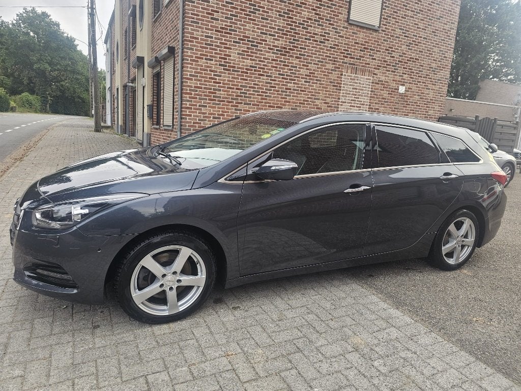 Hyundai i40 1.7 CRDI 141pk (Bouw2016/106.000km) Euro 6b, Auto's, Voorwielaandrijving, Parkeerassistent, Euro 6, 4 cilinders