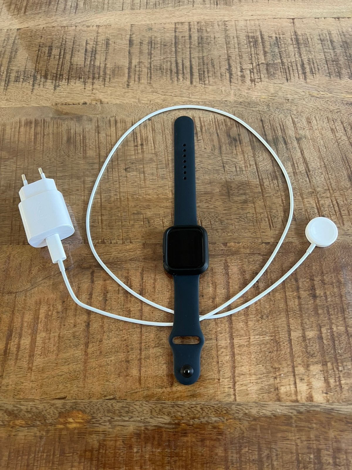Apple watch  SE 44 MI AL MI SB ML CELLULAR, Télécoms, Téléphonie mobile | Chargeurs pour téléphone, Enlèvement, Neuf, Apple, Apple