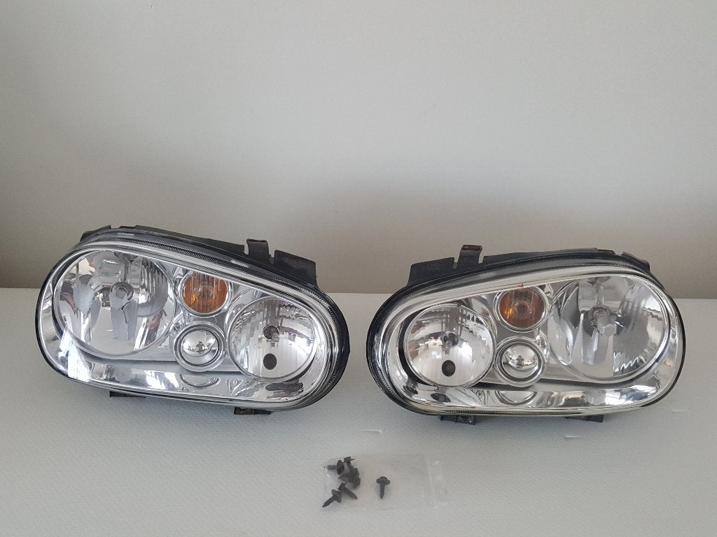 Phares avant gauche & droit d'origine – Volkswagen Golf 4, Autos : Pièces & Accessoires, Enlèvement ou Envoi, Utilisé, Volkswagen