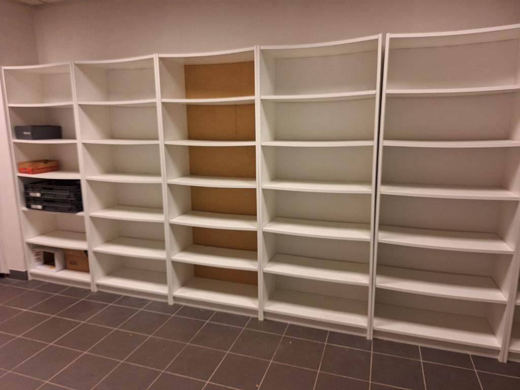 15-tal Ikea Billy boekenkasten, Ophalen
