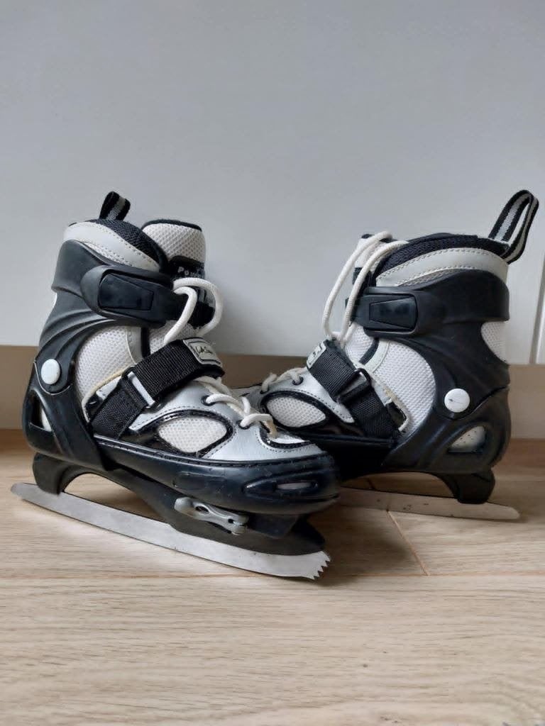Uitschuifbare schaatsen LaSports maat 33 -36, Sport en Fitness, Schaatsen, Ophalen of Verzenden, Zo goed als nieuw, IJshockeyschaatsen