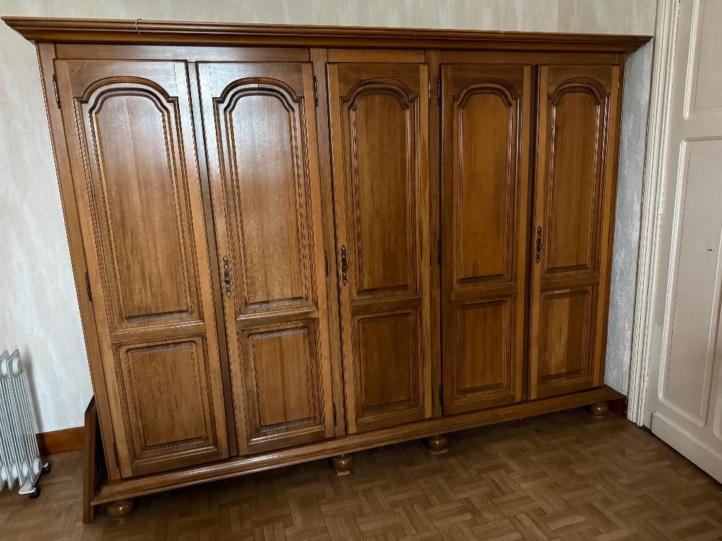 massief eiken slaapkamerkast en commode, Enlèvement, Utilisé