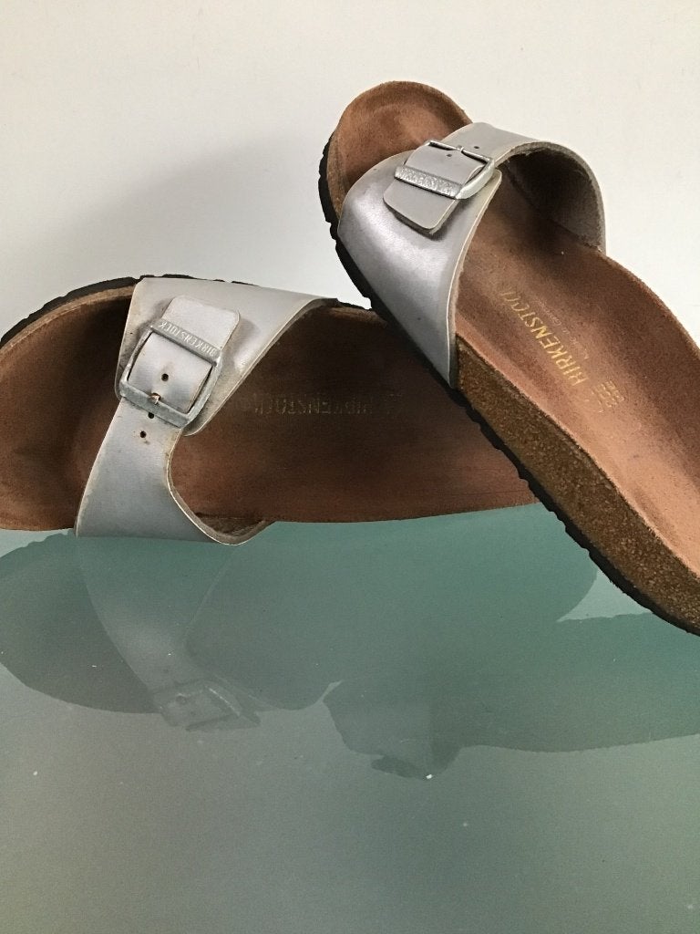 Birkenstock Madrid zilver 41 | slippers | Gratis verzenden, Slippers, Overige kleuren, Verzenden, Zo goed als nieuw