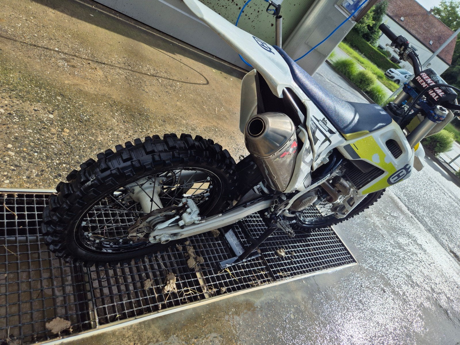 Husqvarna van 250 cc, Fietsen en Brommers