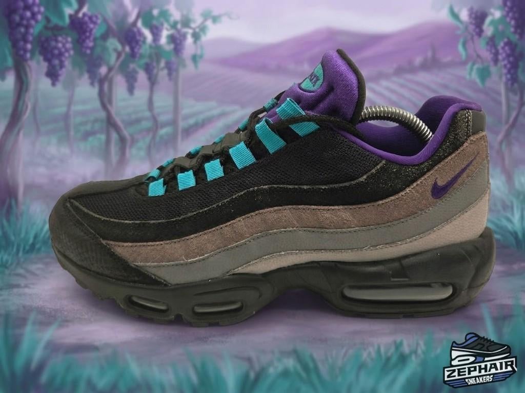 Nike Air Max 95 'Black Grape' EU42.5 2019, Zwart, Nike, Ophalen of Verzenden, Sneakers