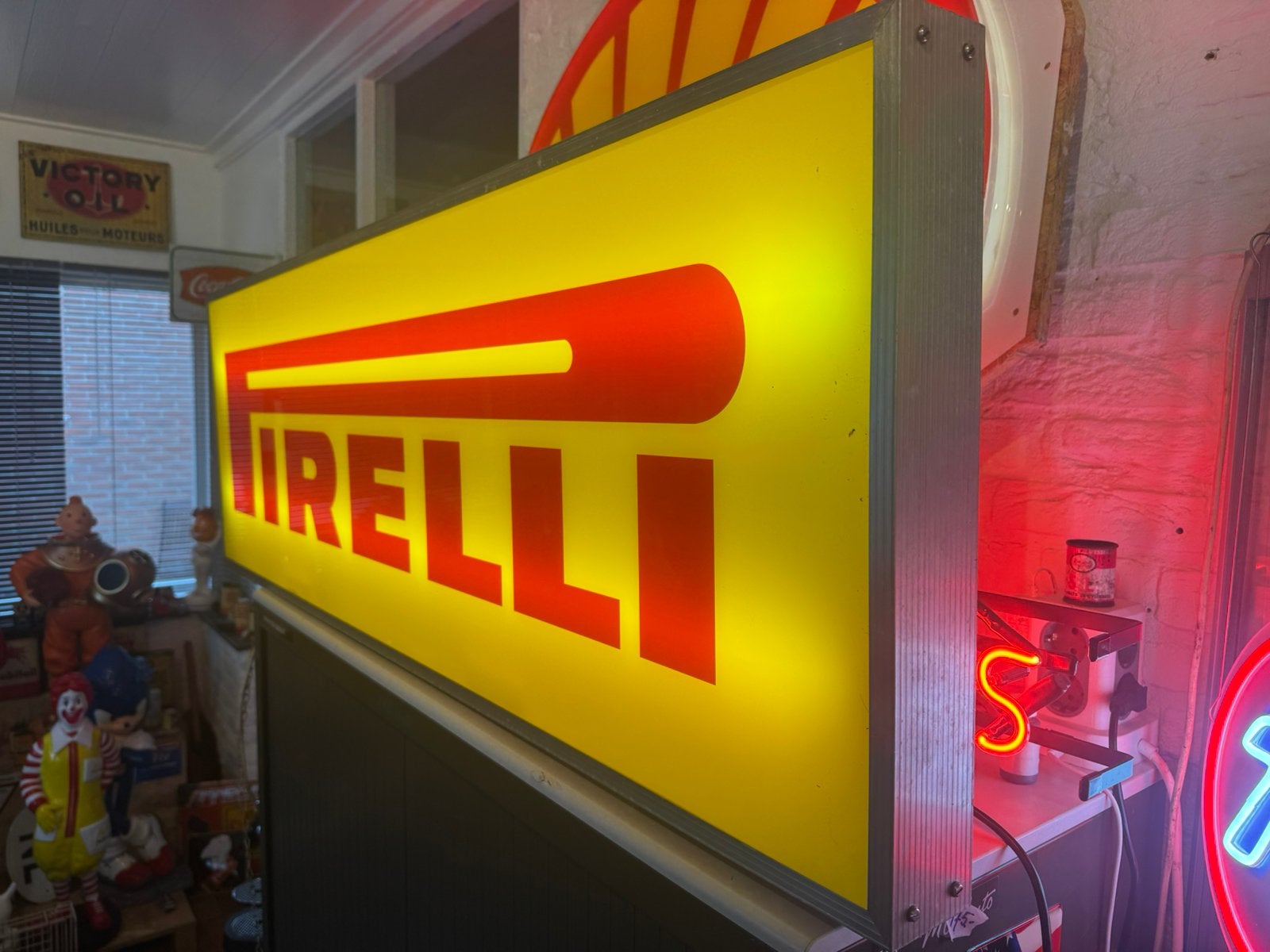 Pirelli banden reclame lichtbak, Verzamelen, Ophalen, Gebruikt, ., Lichtbak of (neon) lamp