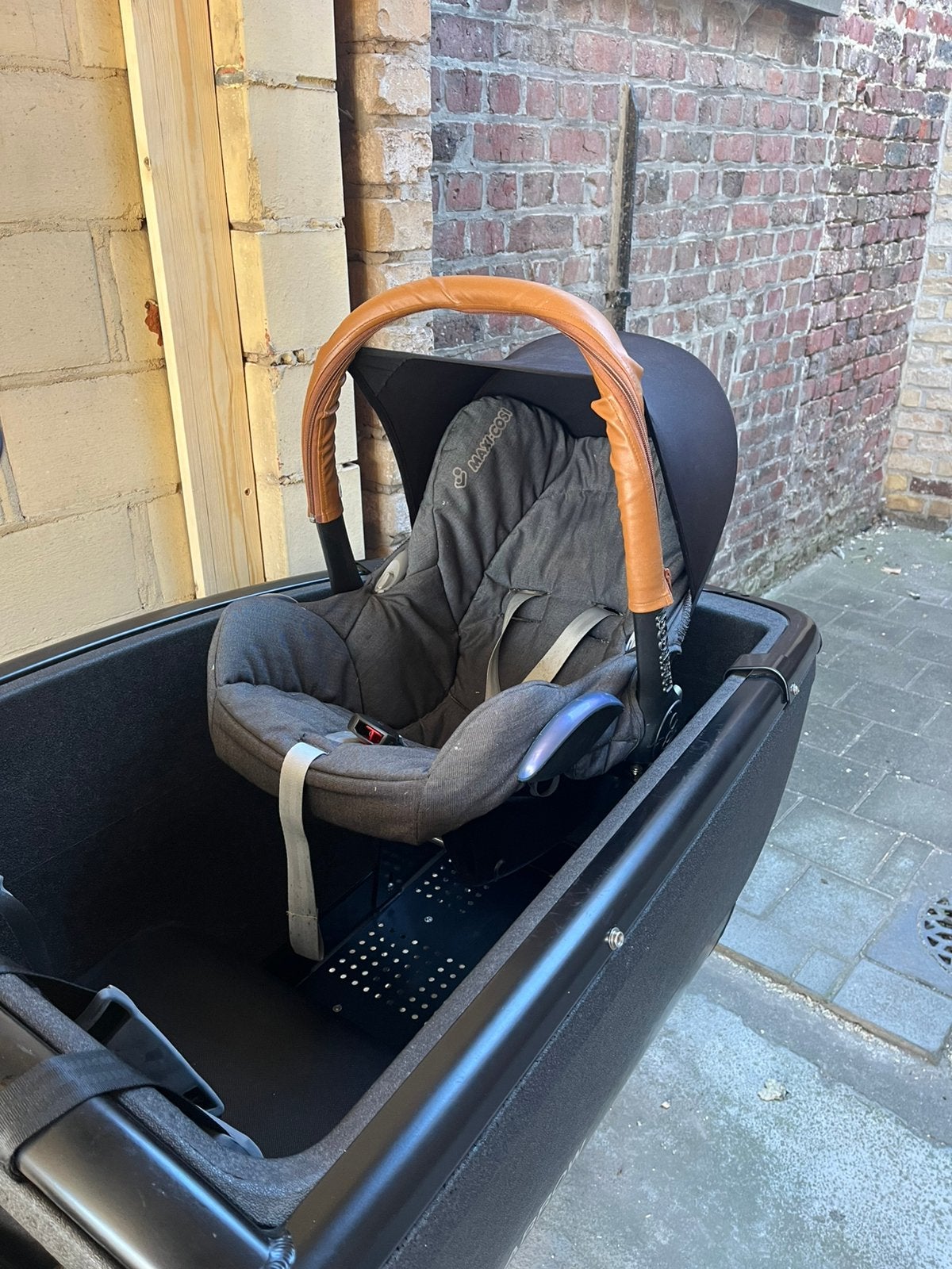 Urban Arrow maxi cosy houder, Fietsen en Brommers, Ophalen, Gebruikt, Overige merken