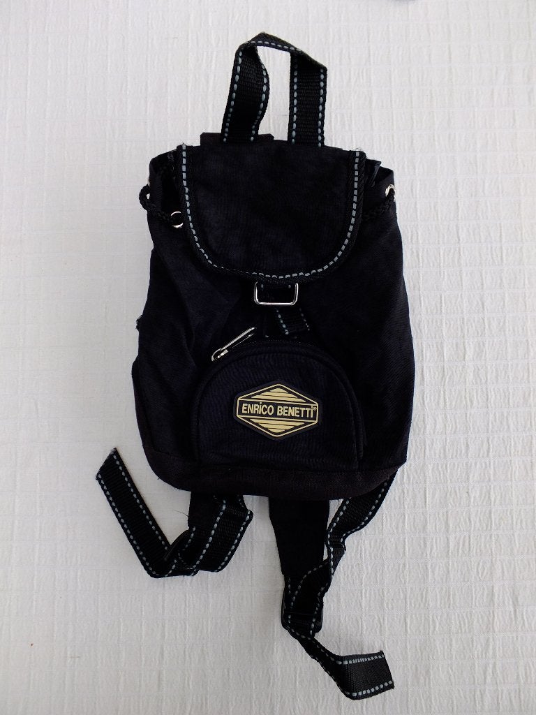 Petit sac à dos noir Enrico Benetti, Bijoux, Sacs & Beauté, Sacs | Sacs à dos, Enlèvement ou Envoi, Comme neuf, Autres marques