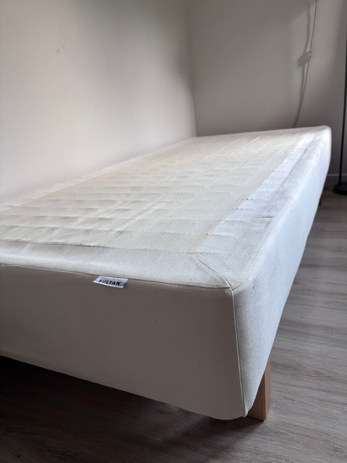 Ikea matrasbodem, Ophalen, Zo goed als nieuw, Wit