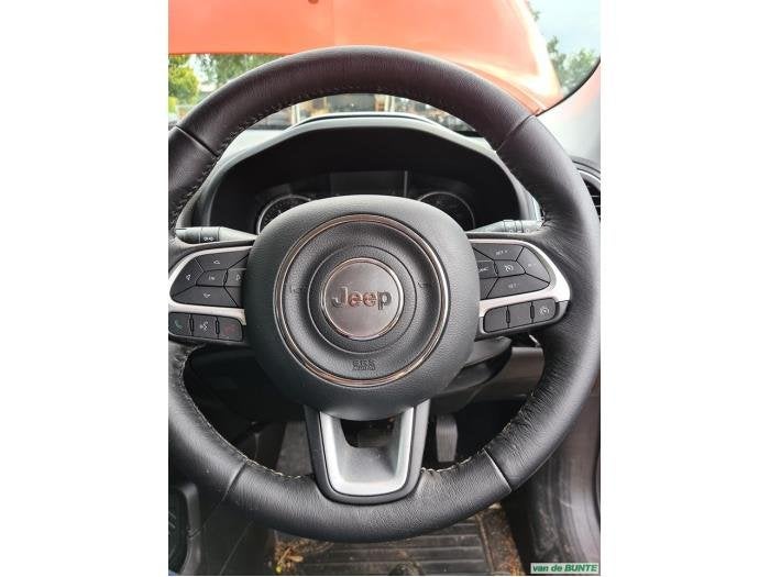 Stuurwiel van een Jeep Renegade, Jeep, Gebruikt, -, -