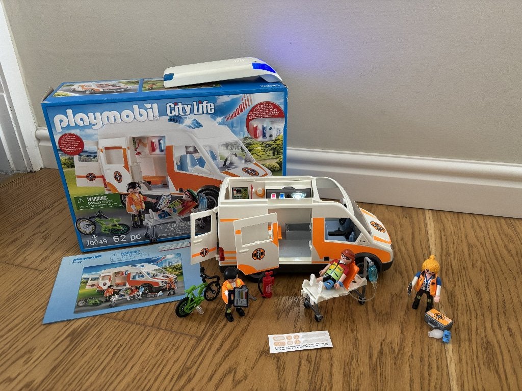 PLAYMOBIL City Life Ambulance en ambulanciers - 70049, Ophalen, Complete set, Voertuig, Zo goed als nieuw