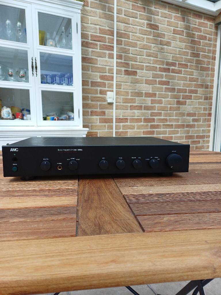 AMC HIFI-VERSTERKER, Zo goed als nieuw, Ophalen, Overige merken, Minder dan 60 watt