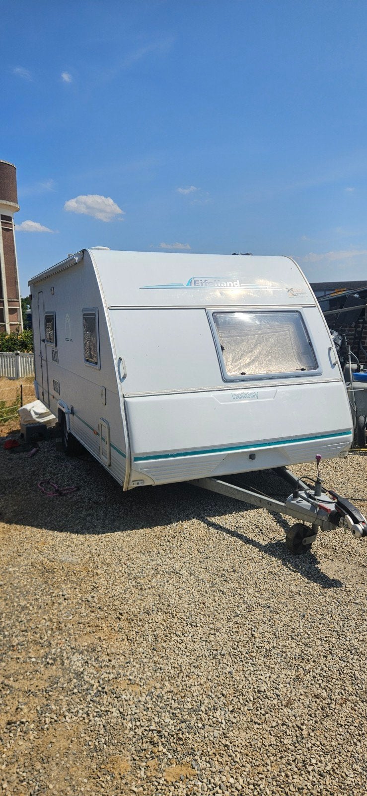 Mooie Eifelland Holiday van 2003, Caravanes & Camping, Caravanes, Particulier, 1000 - 1250 kg, Eifel, Grand lit, 6 à 7 mètres