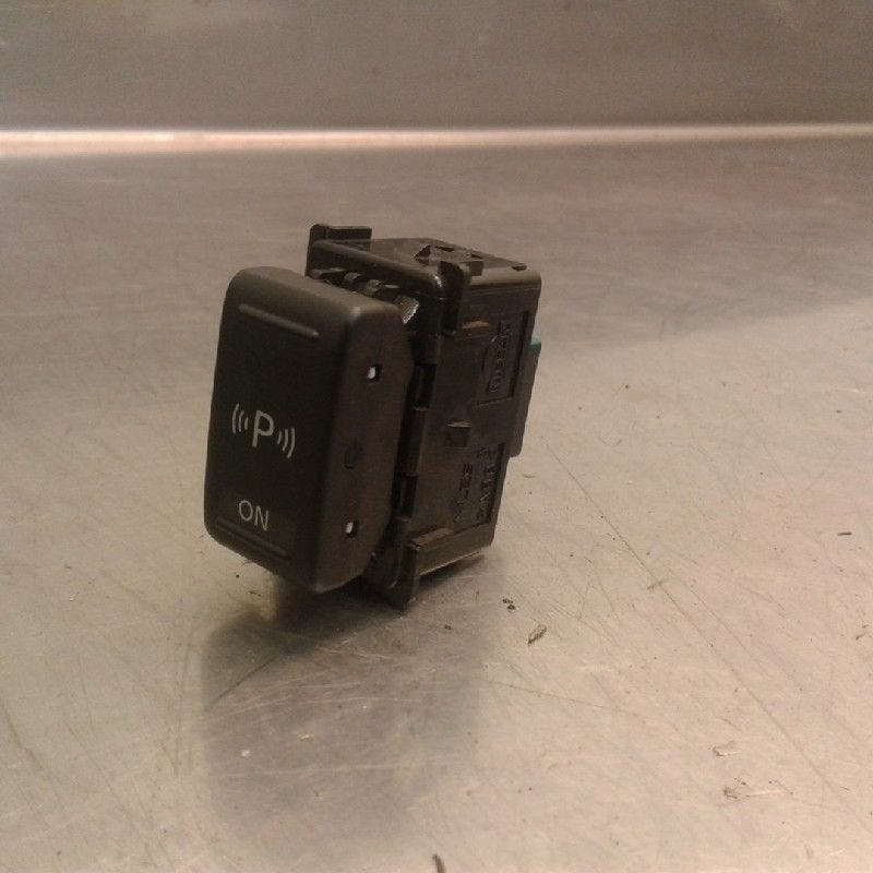 COMMUTATEUR Nissan Micra (K13) (01-2010/03-2017), Utilisé, Nissan