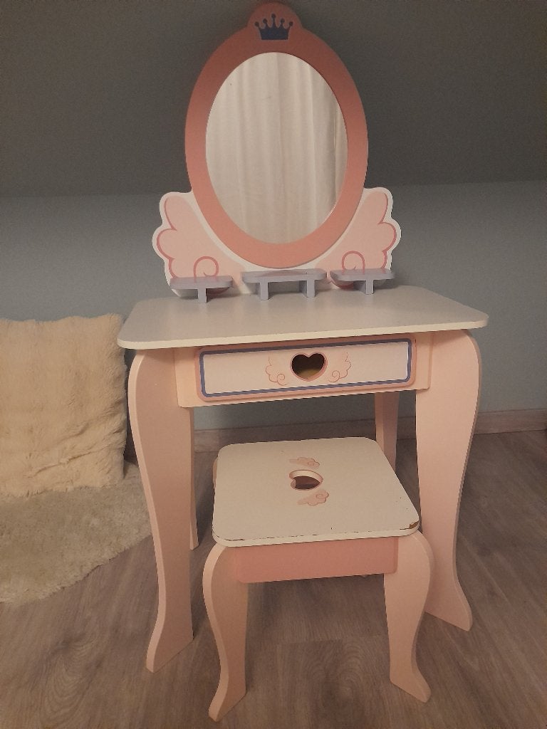 Coiffeuse enfants, Maison & Meubles, Tables | Coiffeuses, Enlèvement, Utilisé