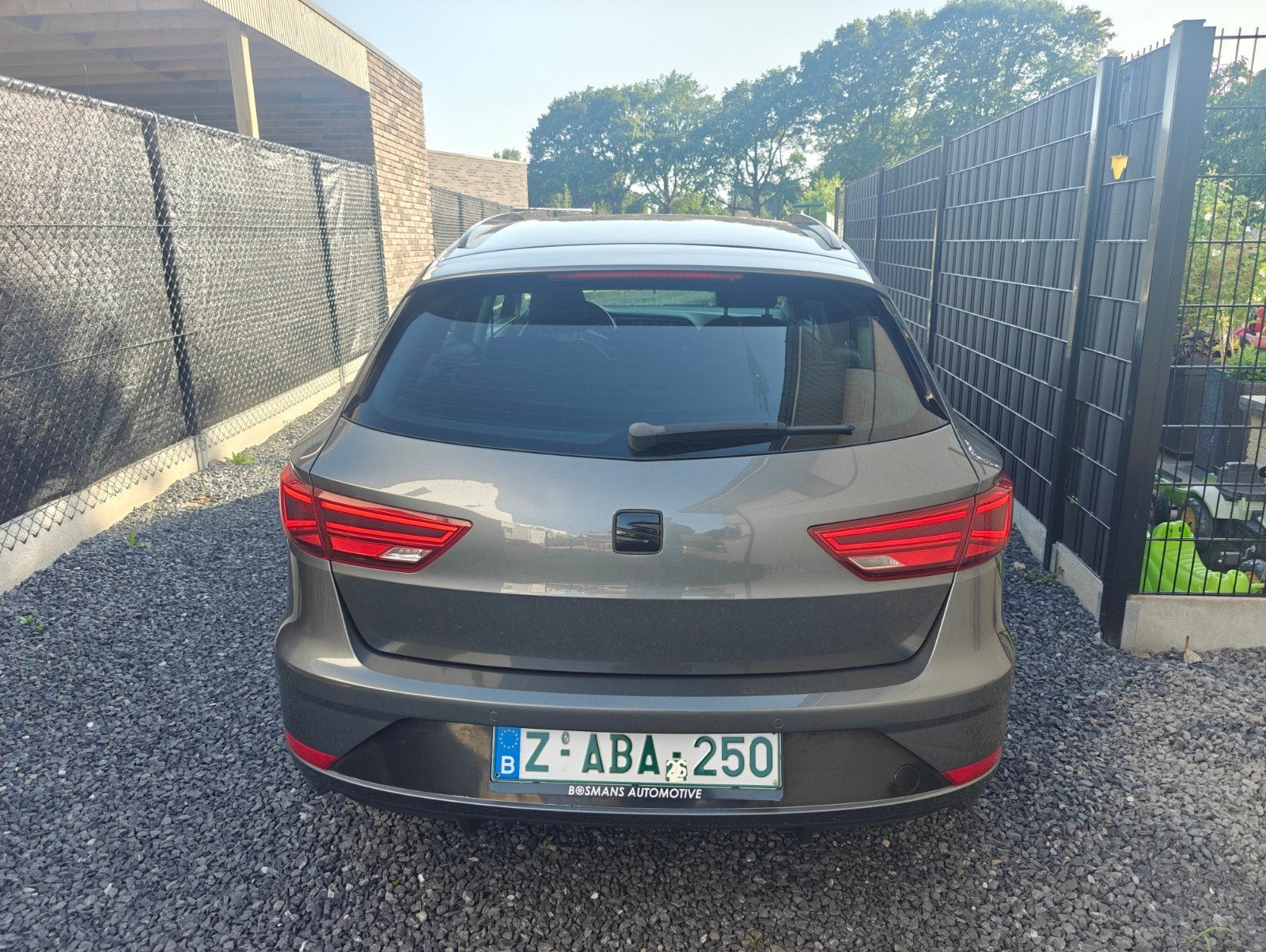 Seat Leon ST 1.0 TSI DSG, Autos, Seat, Argent ou Gris, Achat, Entreprise, Noir