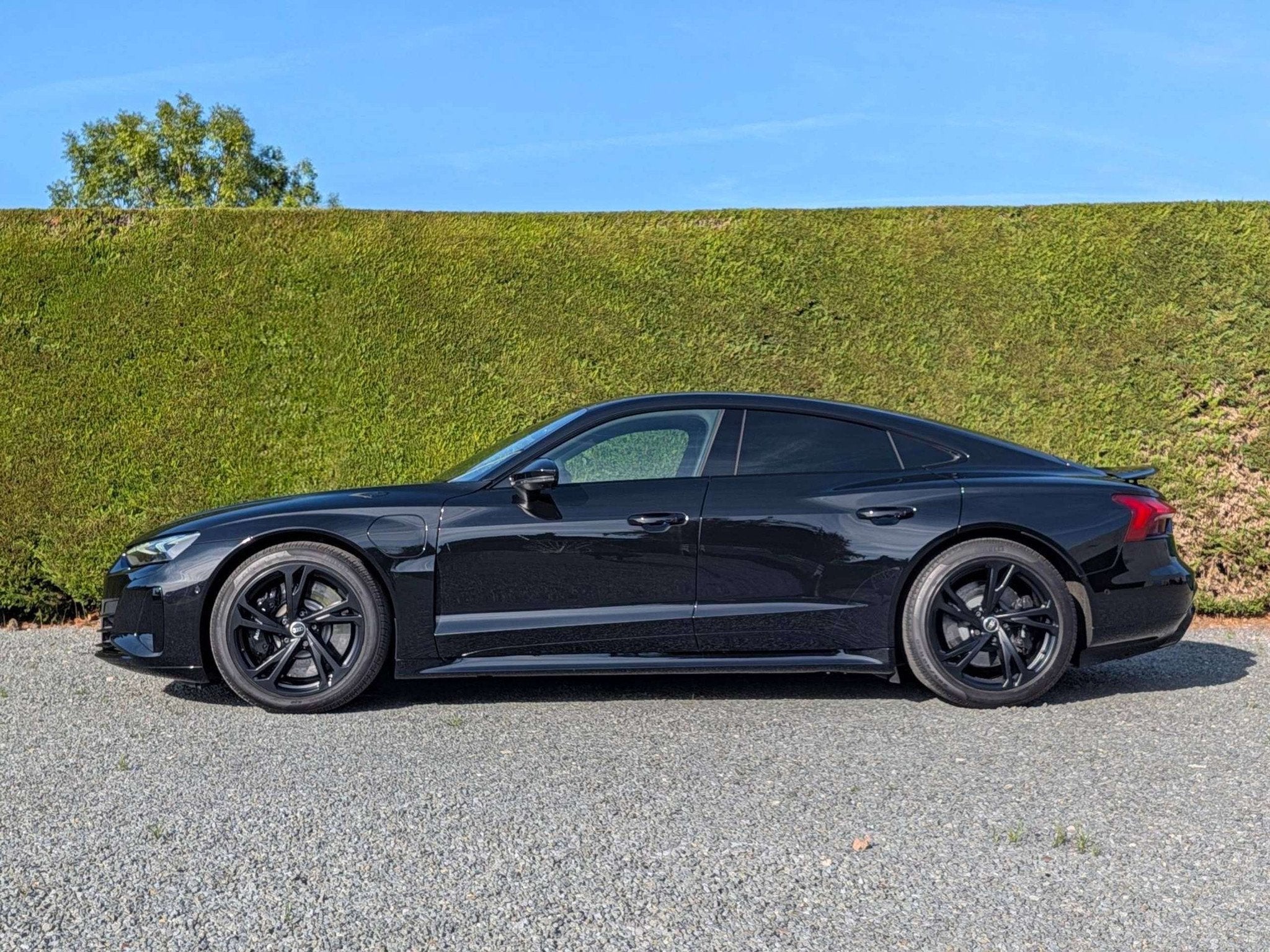 Audi e-tron GT RS - extra garantie - head up - carbid - zete, Auto's, 4 deurs, Gebruikt, Zwart, Zwart