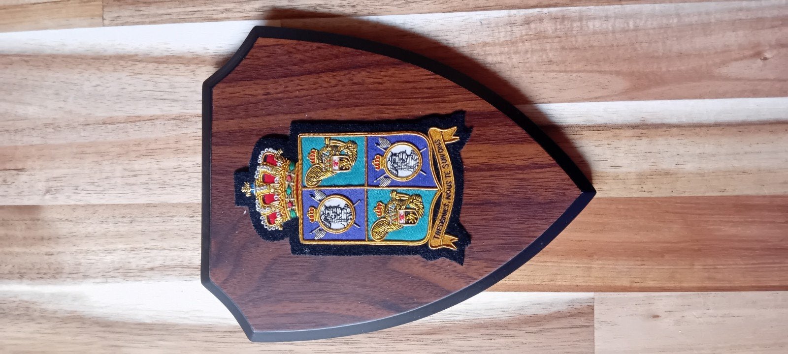 Crest Combattants du 2e régiment Chasseurs à pied, Collections, Enlèvement