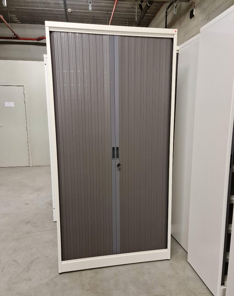 Armoire métallique à rideaux 195x100x45