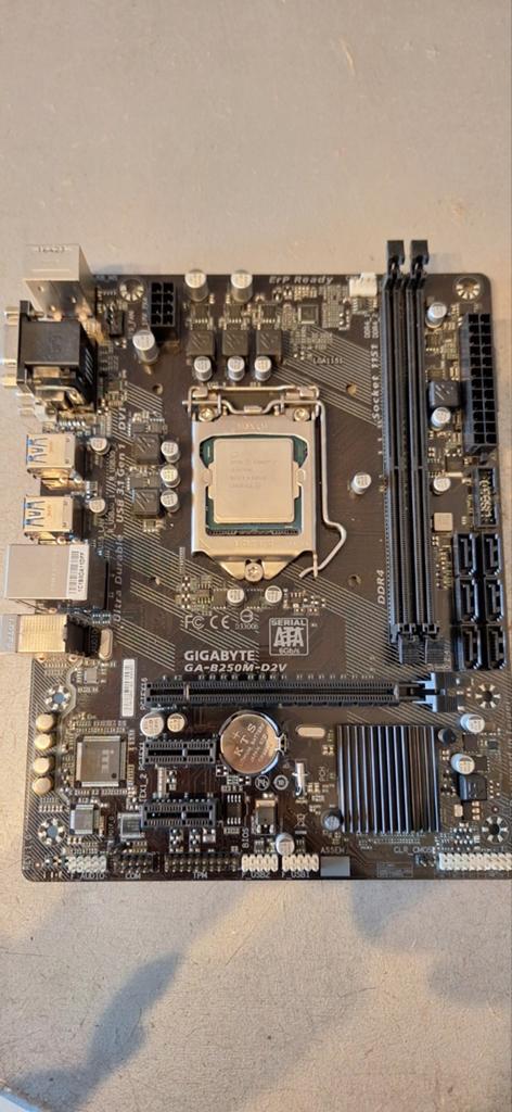 Carte mère  gigabyte ga-b250m-d2v i7  6700k 4ghz, Enlèvement ou Envoi