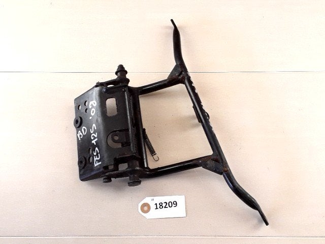 FES125 Silverwing 2007 - 2017 Honda Beugel D1-34741, Motoren
