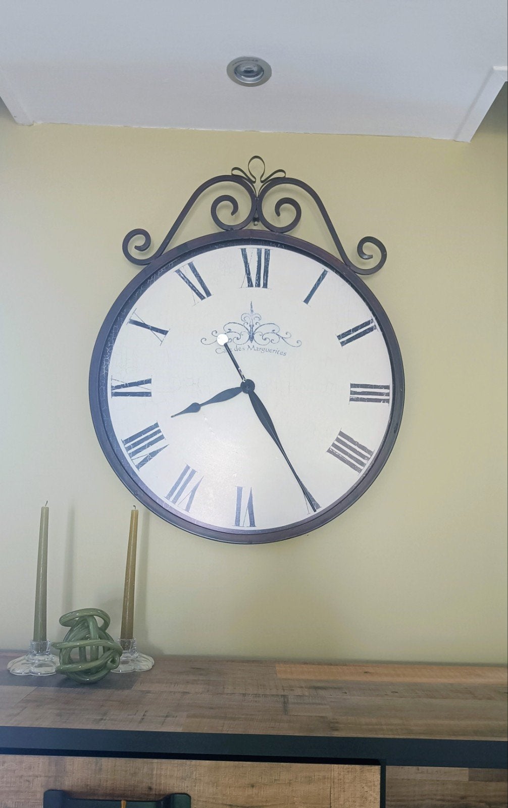 Grote wandklok, Enlèvement, Horloge murale