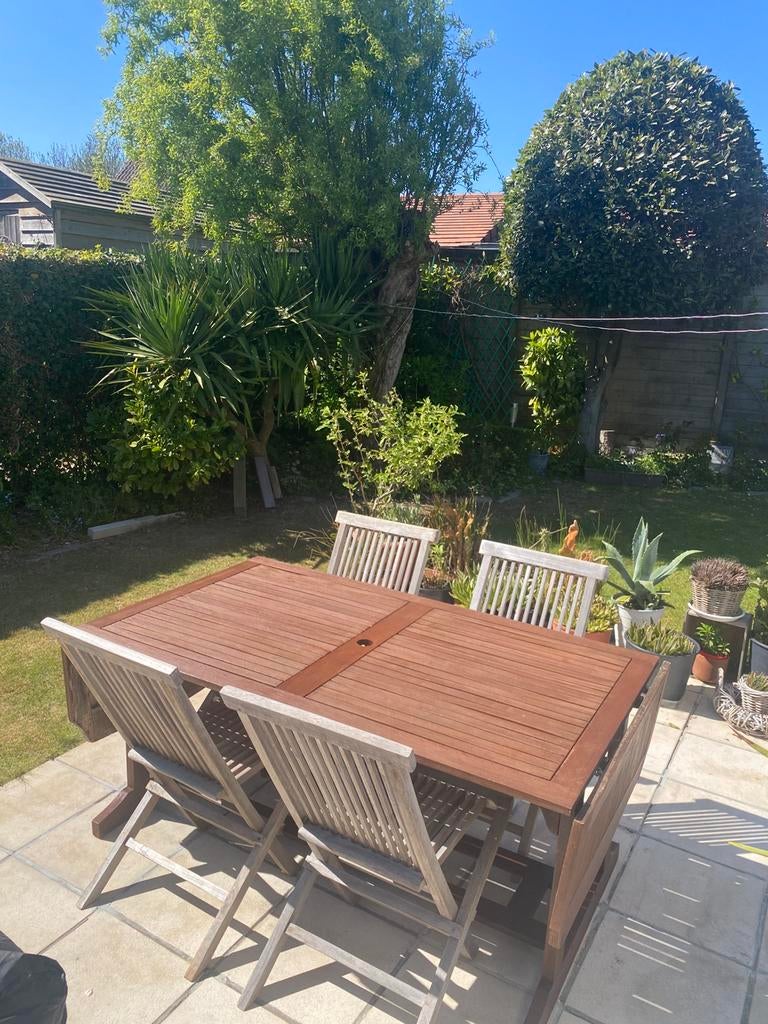 Teak Tuintafel met 4 stoelen, Ophalen, 4 zitplaatsen, Gebruikt, Eettafel