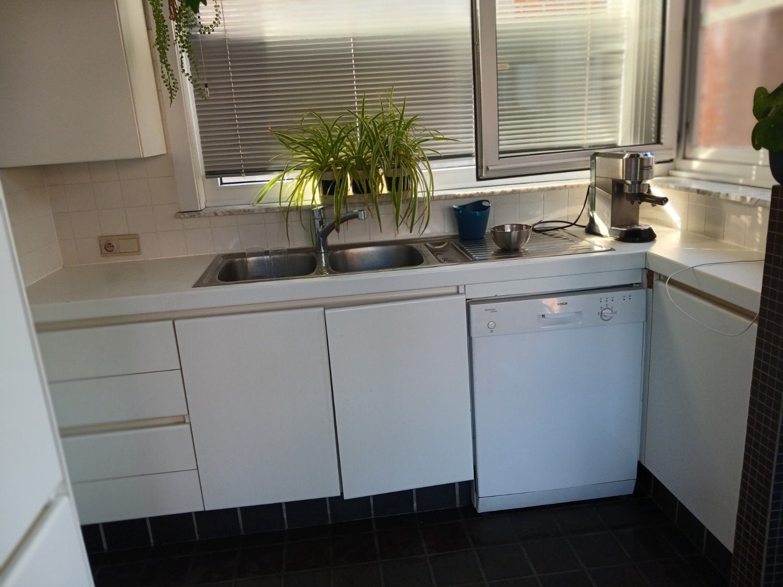 Witte keuken met keukenblad in arduin of blauwsteen, Ophalen, Gebruikt, Wit, Overige typen