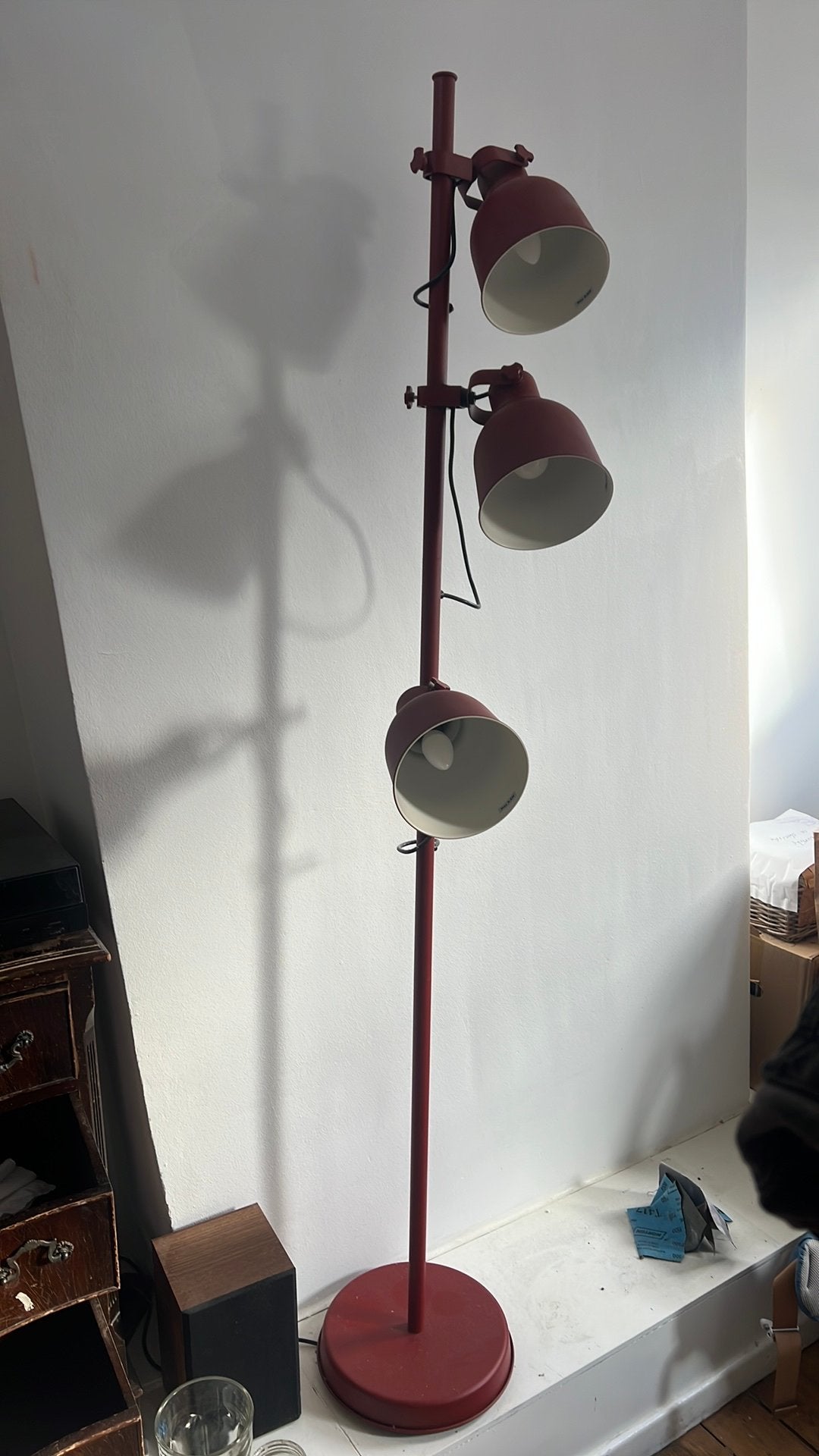 ikea red lamp with lightbulbs, Enlèvement, Comme neuf