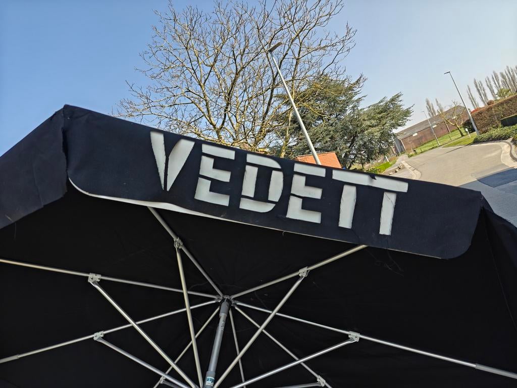 Vedett parasol, 3m, oud, stoffig