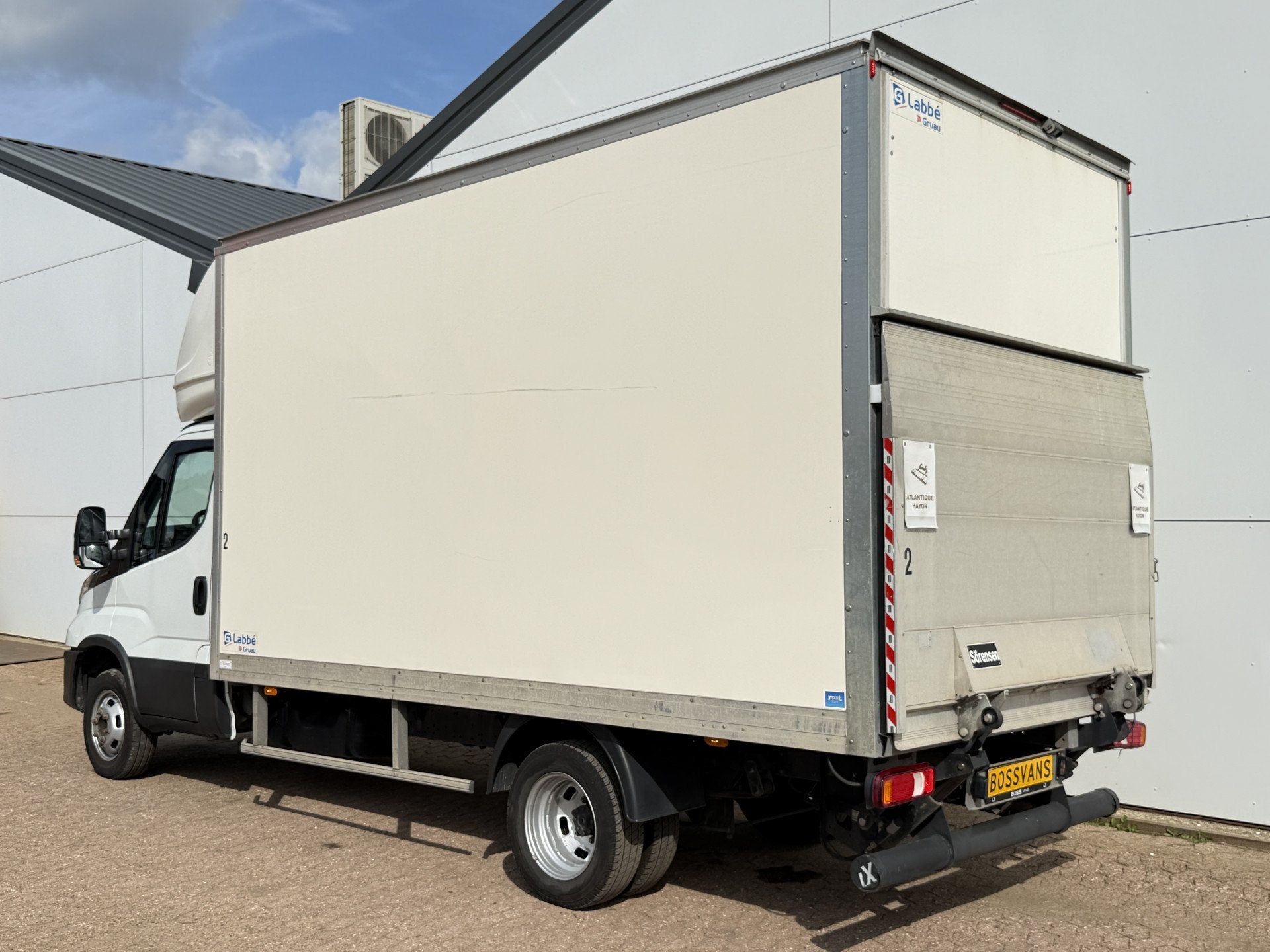 Iveco Daily 35C16 3.0 160PK Bakwagen Laadklep Zijdeur Camera, Alarme, Achat, Entreprise, Boîte manuelle
