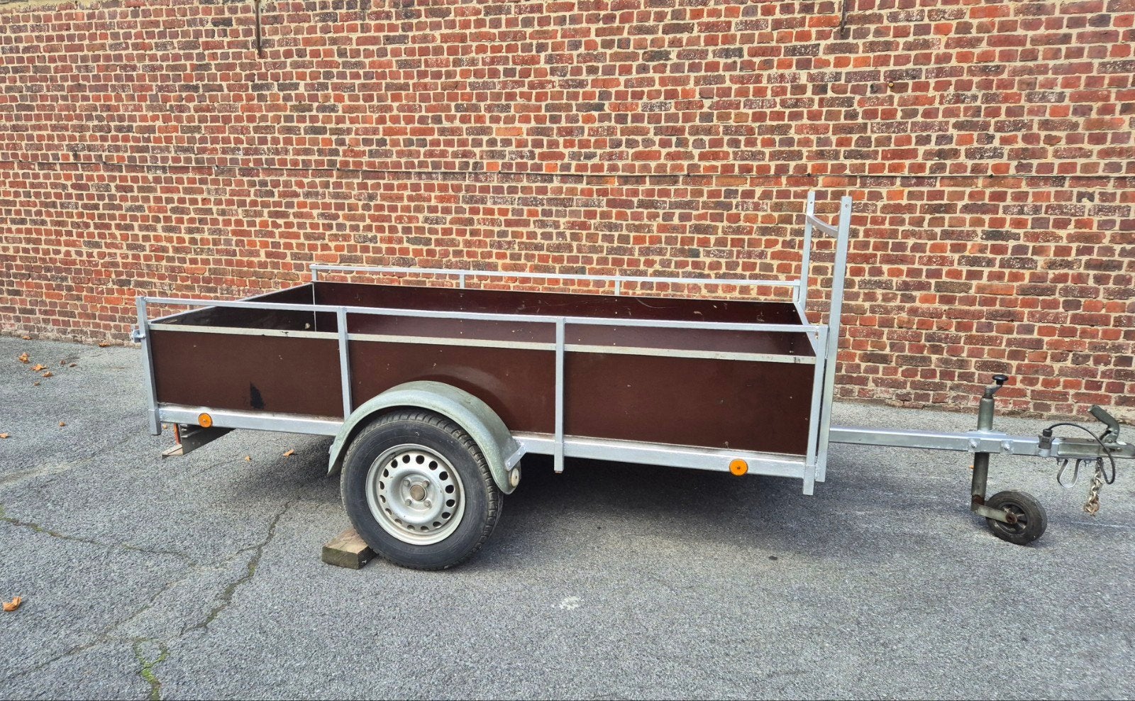 Remorque de 850 kg, Enlèvement