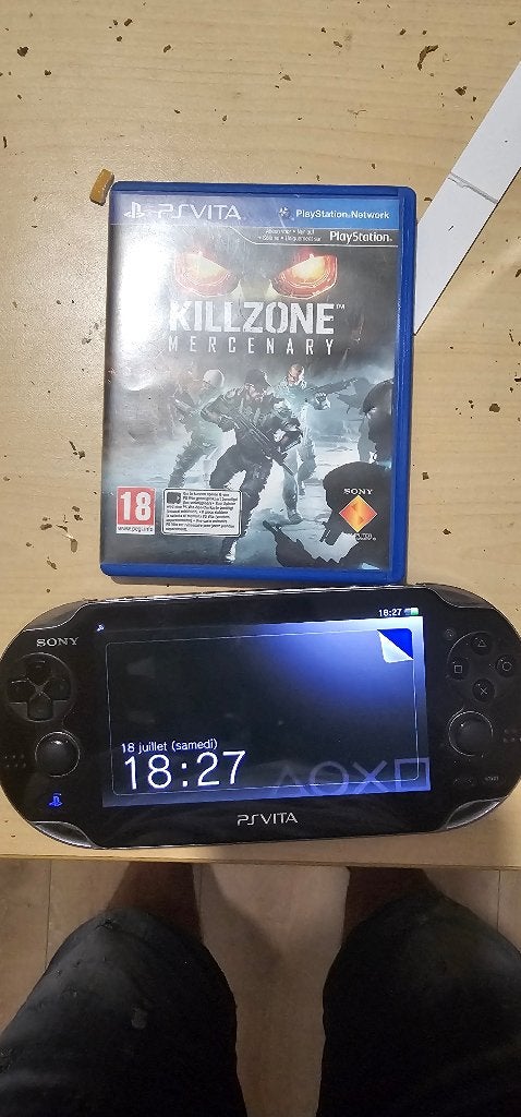 Psp vita avec 1 jeux, Consoles de jeu & Jeux vidéo, Enlèvement, Comme neuf, Noir, Avec jeux