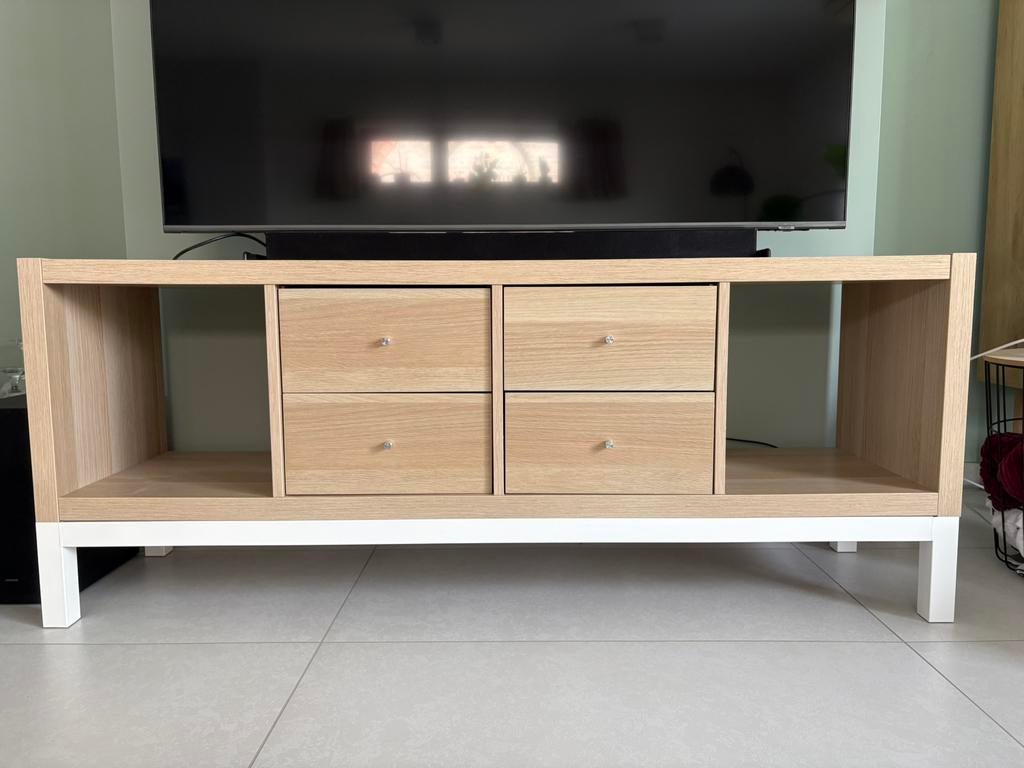 Ikea bruine kallax tv kast met lades en wit onderstel, Enlèvement, Comme neuf, 100 à 150 cm