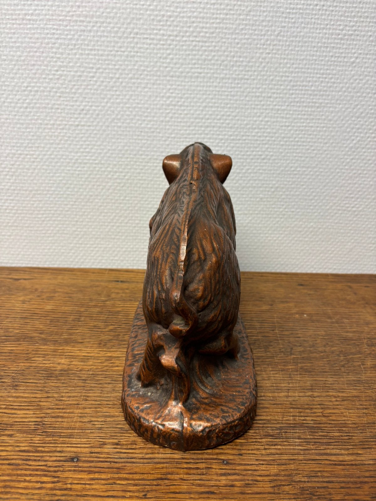 Statue ancienne en bronze de sanglier signée, Antiquités & Art, Enlèvement ou Envoi