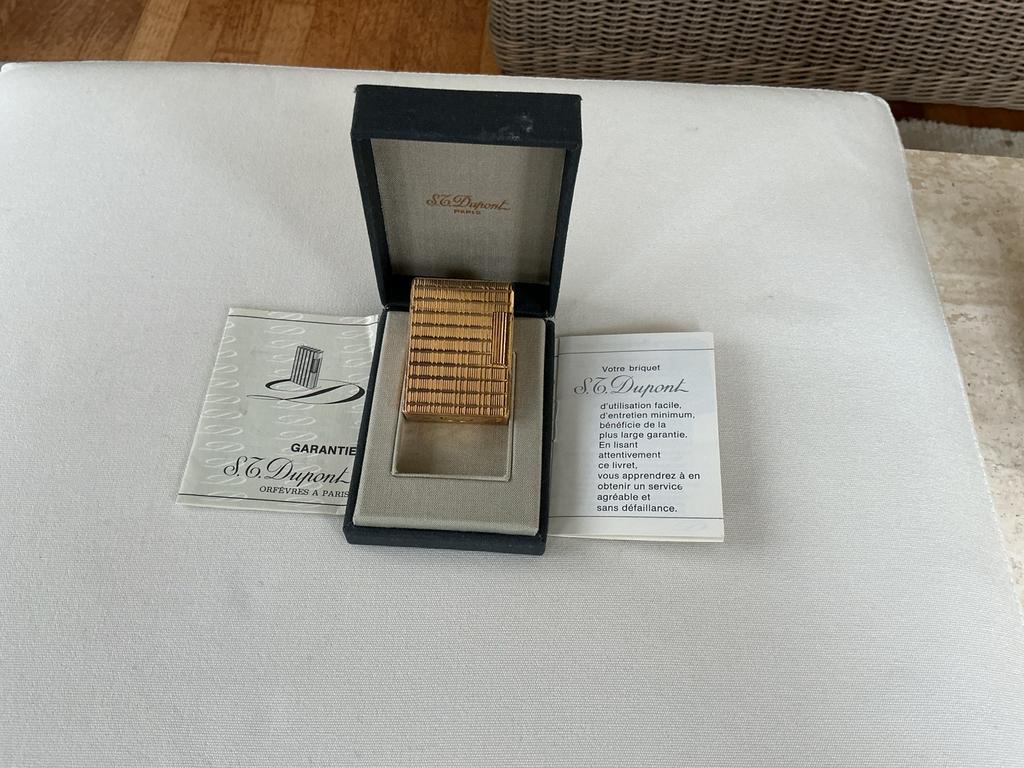 Briquet Dupont BCD656 doré en trés bon état., Enlèvement, Comme neuf