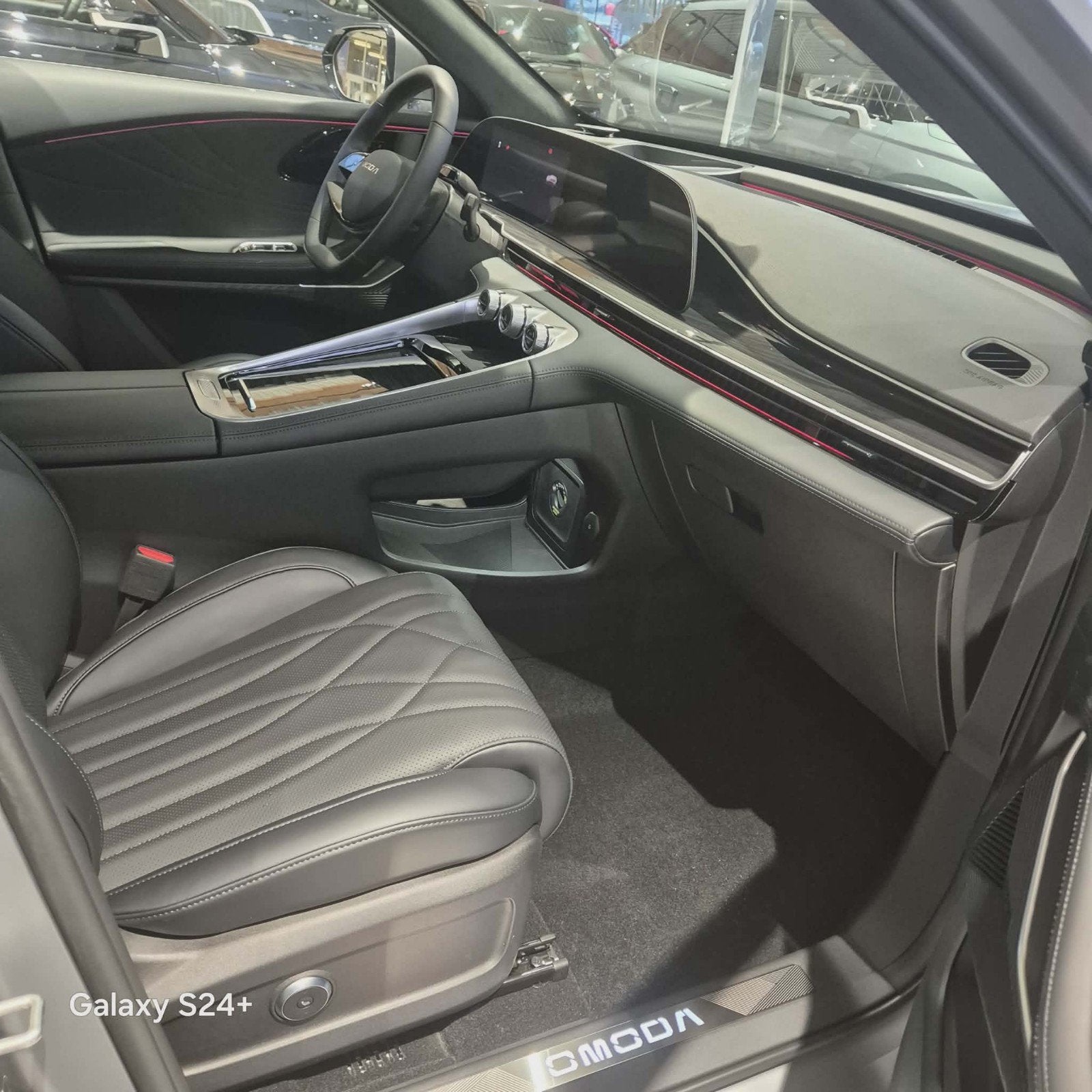 Comode 9, Autos, Jeep, Cuir, Argent ou Gris, Achat, Euro 6