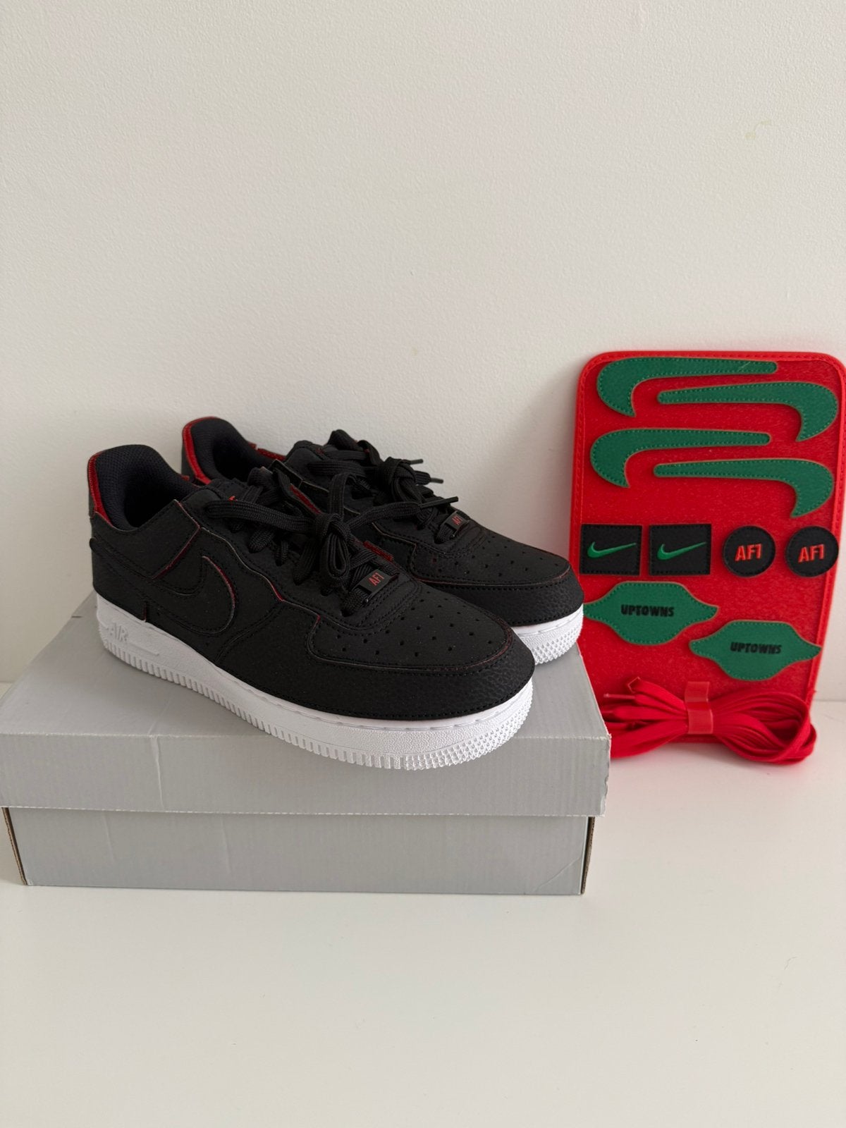 Nike Air Force 1, Neuf, Baskets, Noir, Envoi