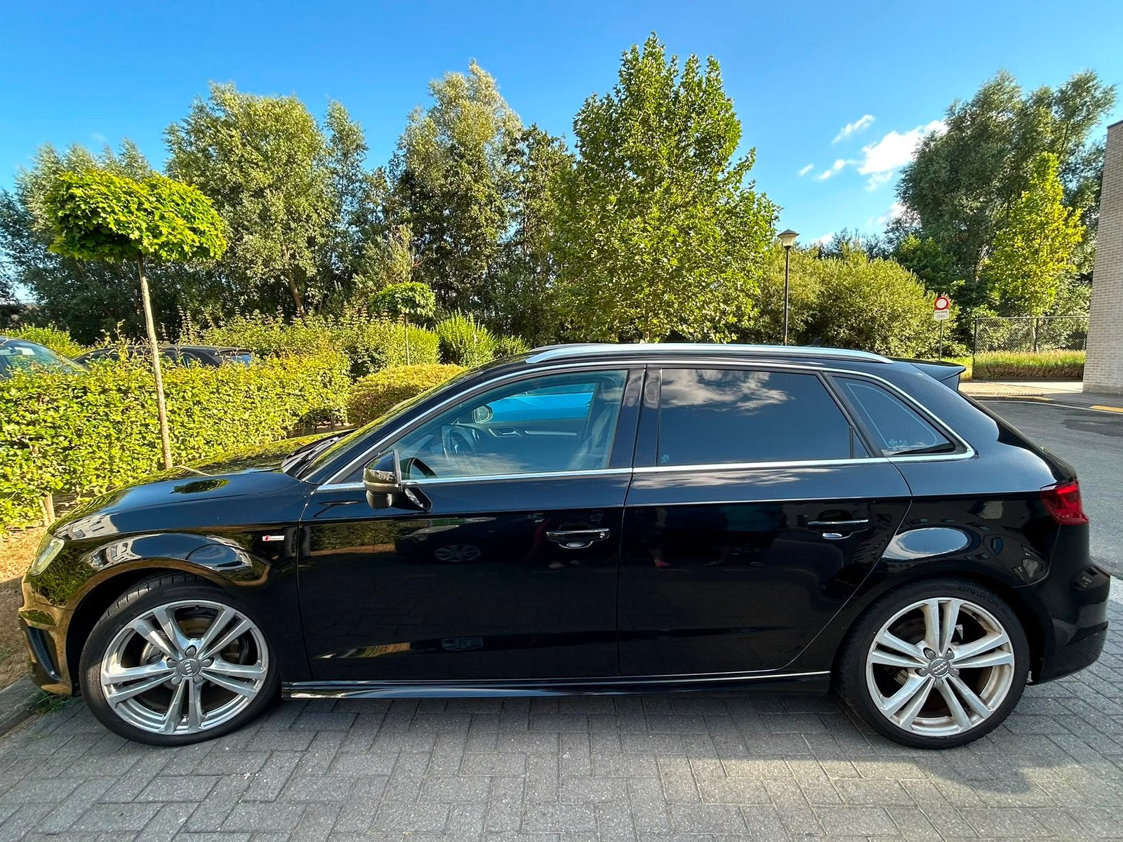 Audi A3 1.4 TFSI S-line SPORTBACK, Autos, Achat, Carnet d'entretien, Particulier, A3