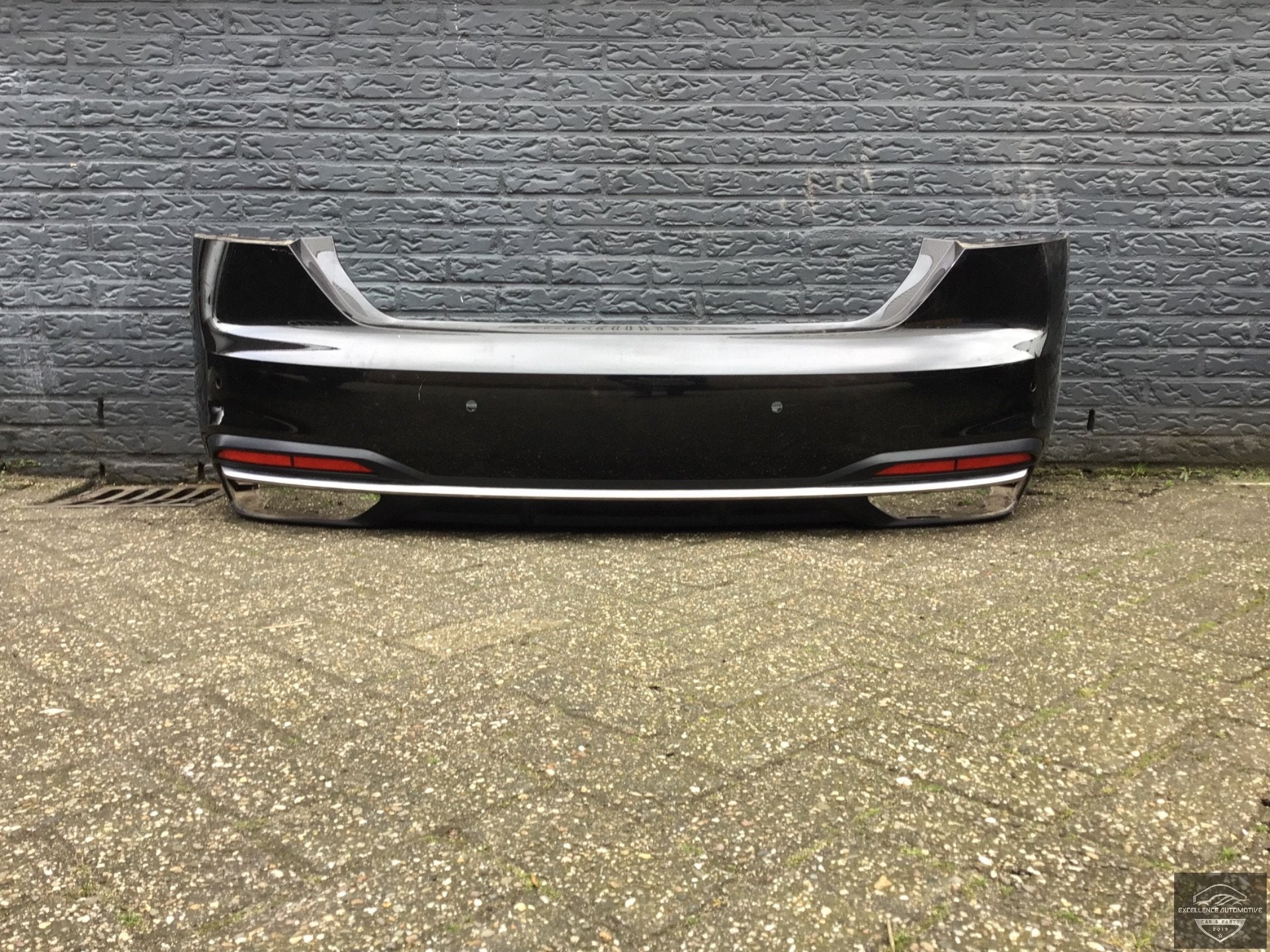 Pare-chocs arri re Audi A5 8W B9 Facelift 2019-2024 6xPDC Or, Autos : Pièces & Accessoires, Pare-chocs, AUDI AG, Auto-Union-Strasse 1
85045  Ingolstadt, DE