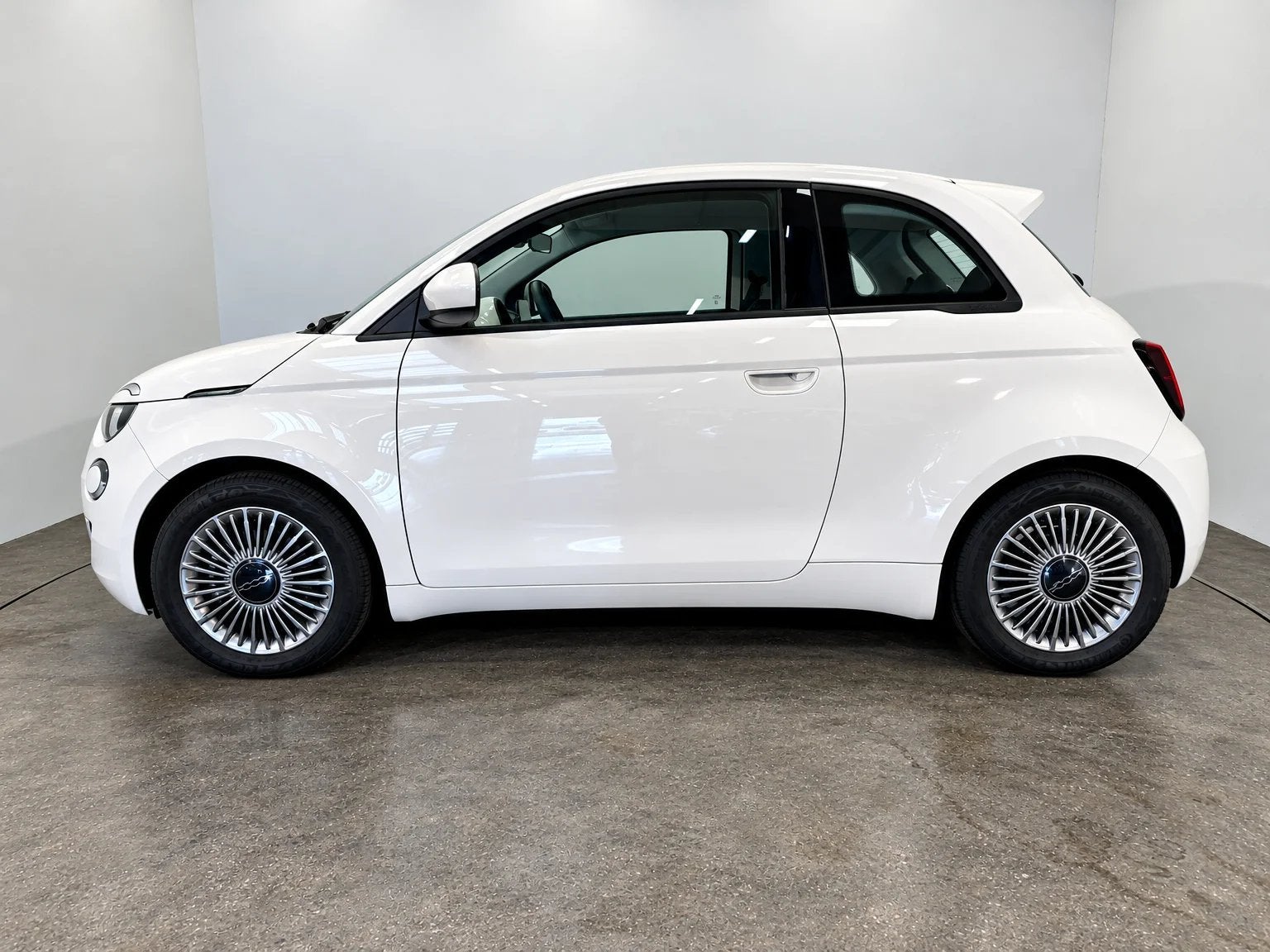 Fiat 500e Icon 42 kWh Long Range, Autos, Achat, 87 kW, https://public.car-pass.be/vhr/f40380d5-ba0b-4ad7-8340-b73a5c3401e2, Entreprise