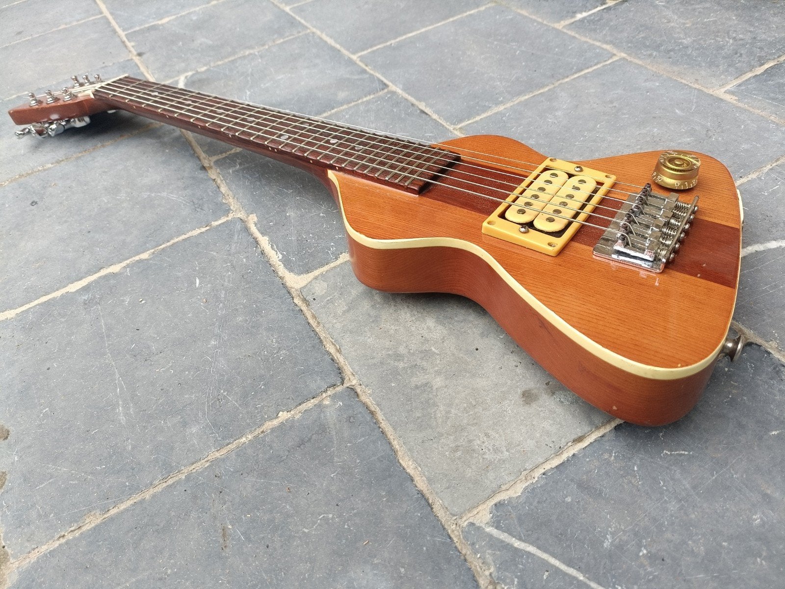 Hondo Chiquita, Ophalen, Gebruikt, Solid body, Overige merken