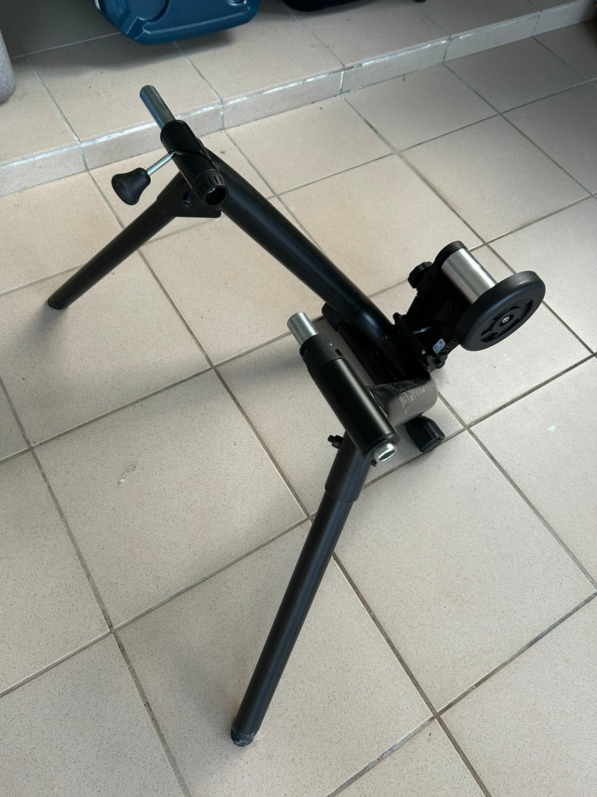 Saris Fluid² fietstrainer + XAND-trainermat, Sport en Fitness, Wielrennen, Ophalen, Zo goed als nieuw