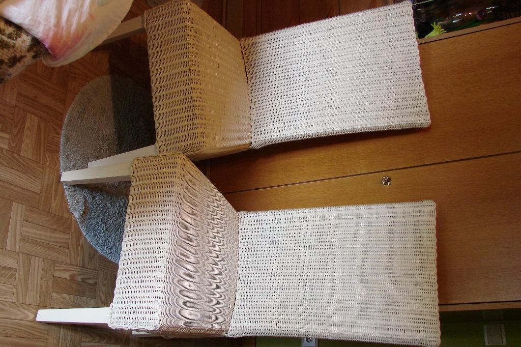4 witte rotan stoelen, Ophalen, Wit, Riet of Rotan, Zo goed als nieuw