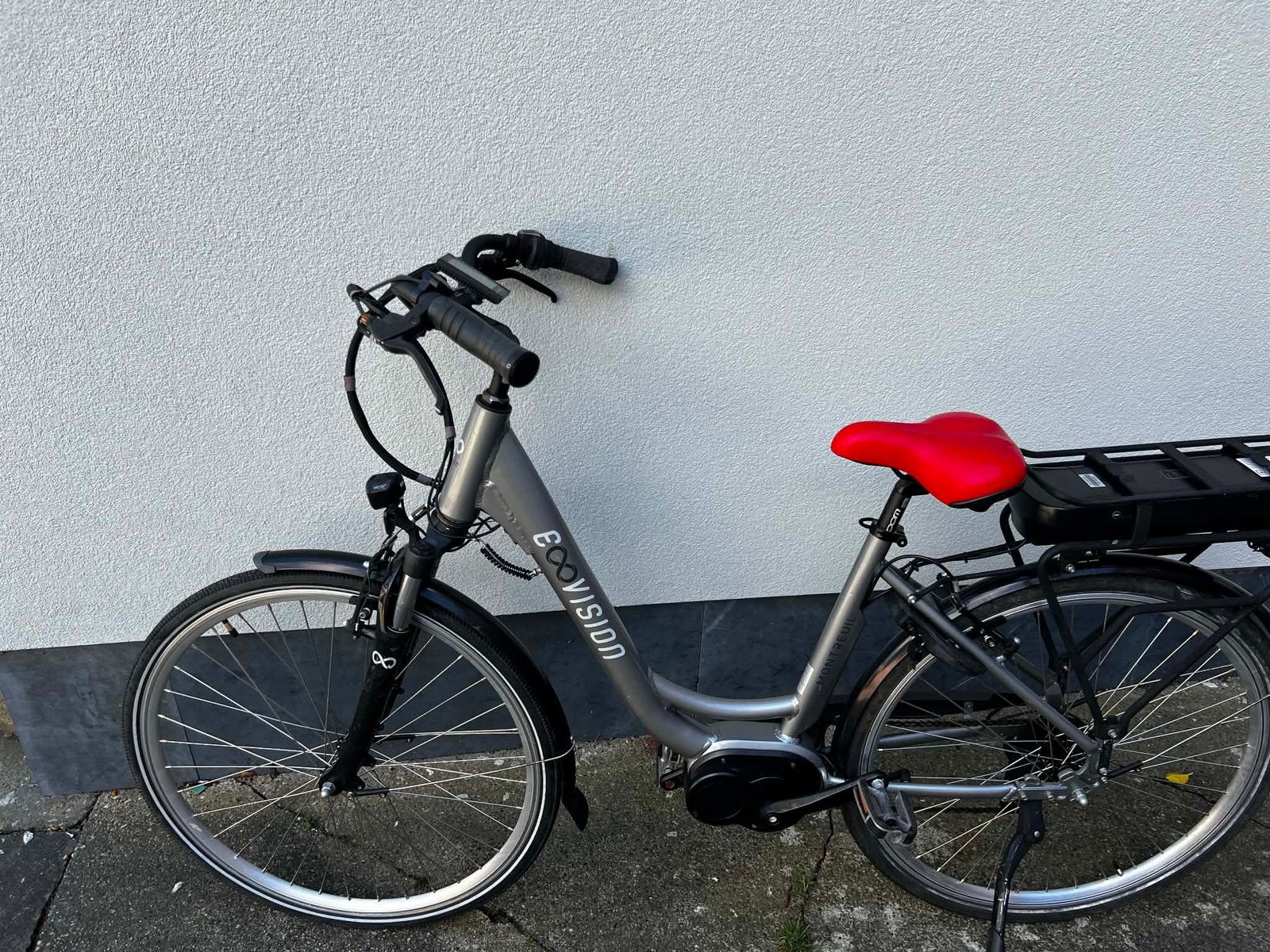 Elektrische fiets 28 inch, Autres marques, 51 à 55 cm, 50 km par batterie ou plus, Comme neuf