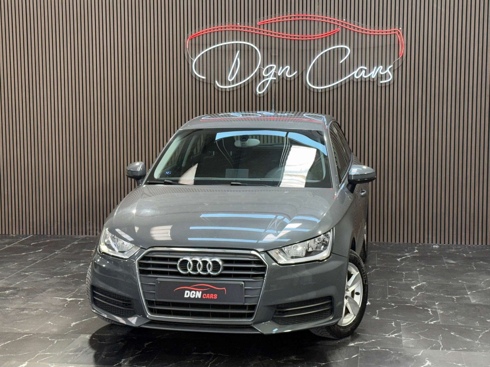 Audi A1 A1 Sportback 1.0 TFSI ultra Design, Autos, Audi, Argent ou Gris, Achat, A1, Euro 6